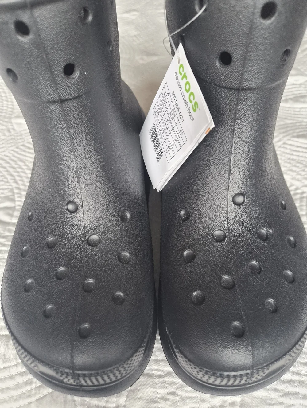 NWT Crocs Crush Boot Black Women 7 Platform